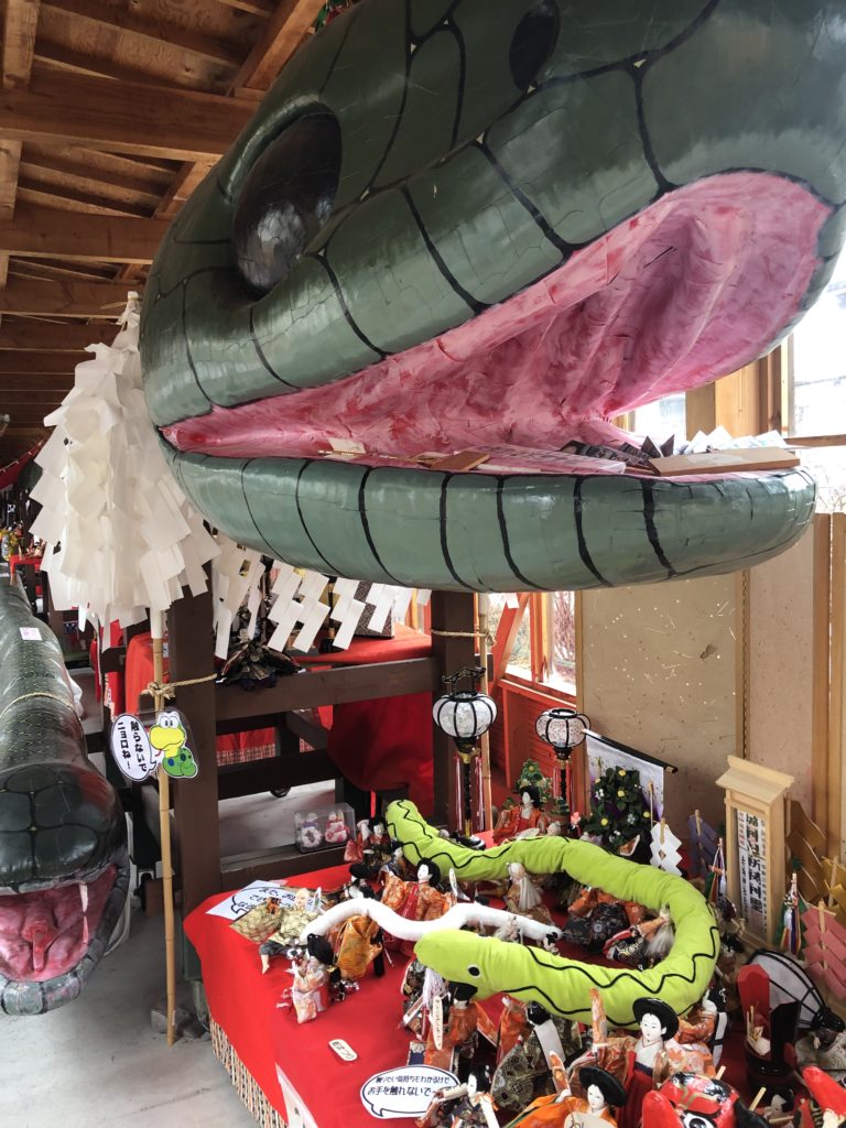 大蛇みこし展示館　雛飾り展示